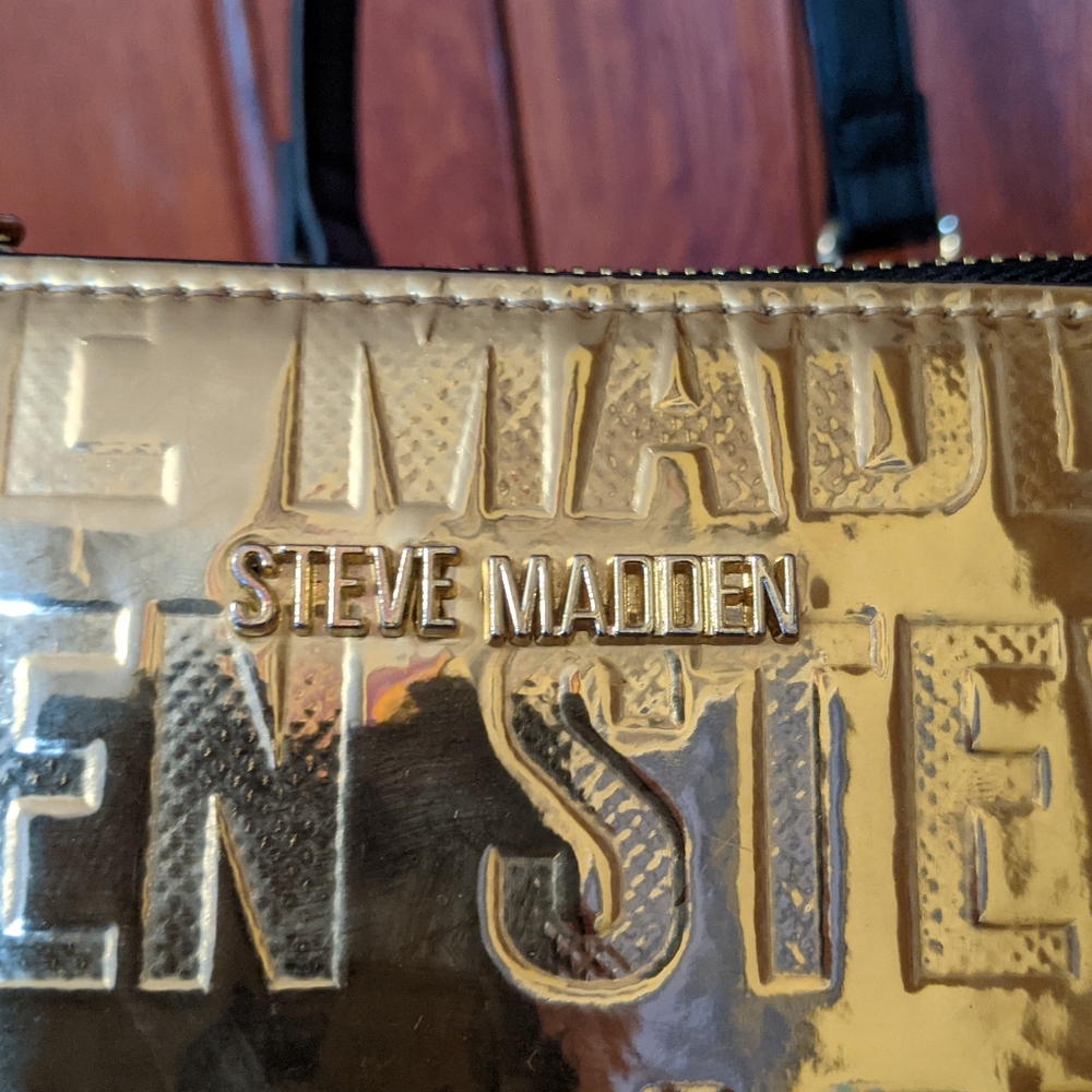 Steve Madden Gold Cross Body Purse - Picture 8 of 11